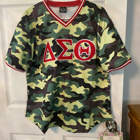 Delta Sigma Theta Camo Baseball Jersey - Picture 2 of 3